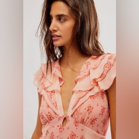 🍑FREE PEOPLE Joaquin Ruffle Plunge Dress ~NEW~ Peach Combo 🍑~HARD TO FIND~Large - Picture 10 of 11
